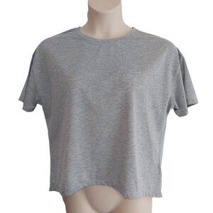 MTA Sport Women's Gray Pinstriped Athletic Pullover Crop Top
